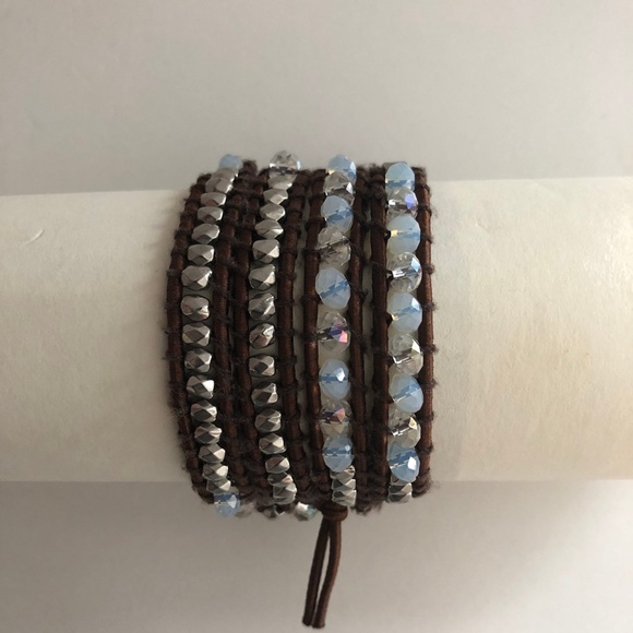 NWOT Brown, silvertone, and opal glass stretch beaded wrap bracelet adjustable - Picture 4 of 5